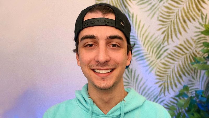 Cloakzy – Wiki, Age, Girlfriend, Family, Height, Net Worth